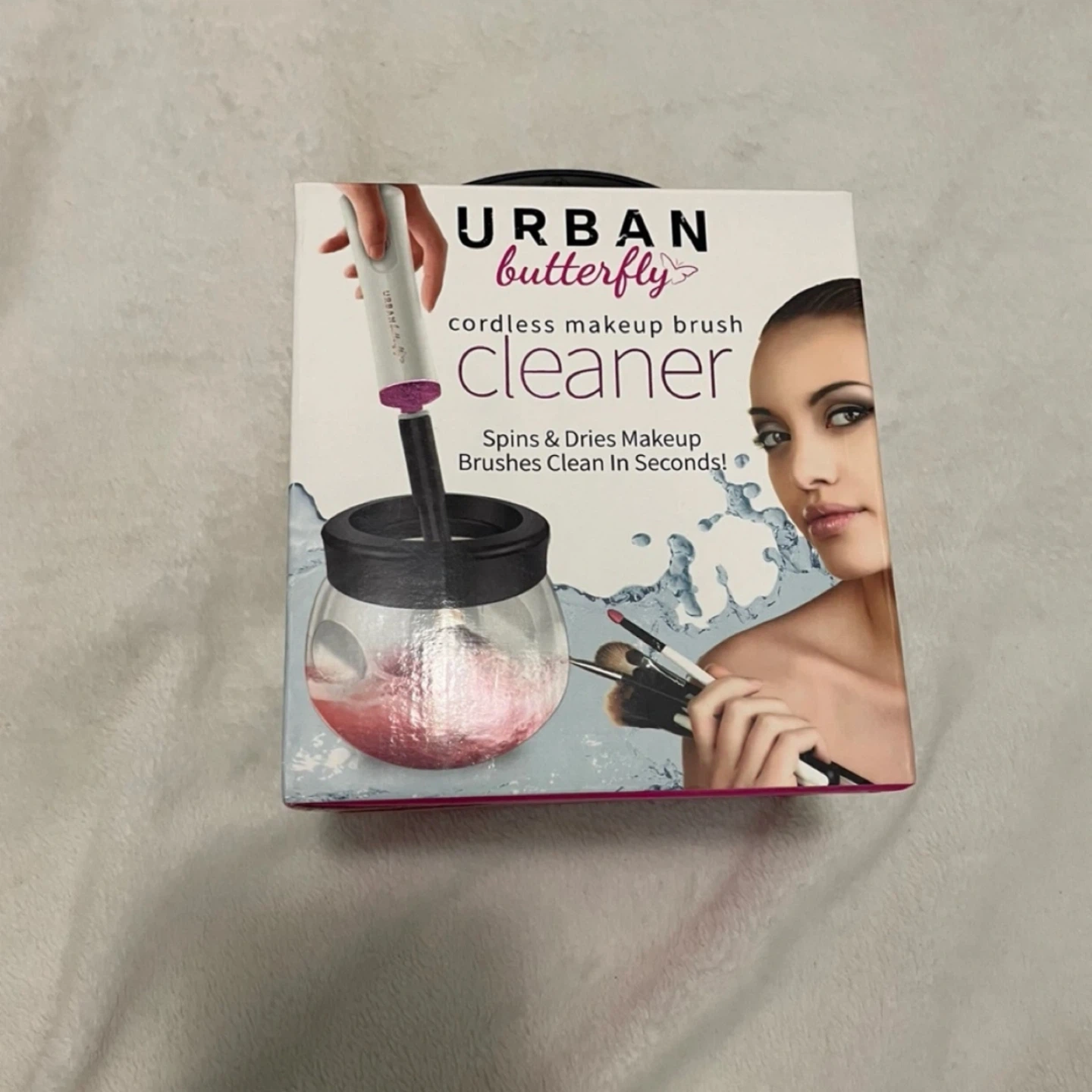 Urban Butterfly Cordless Makeup Brush Cleaner - New! 🥕