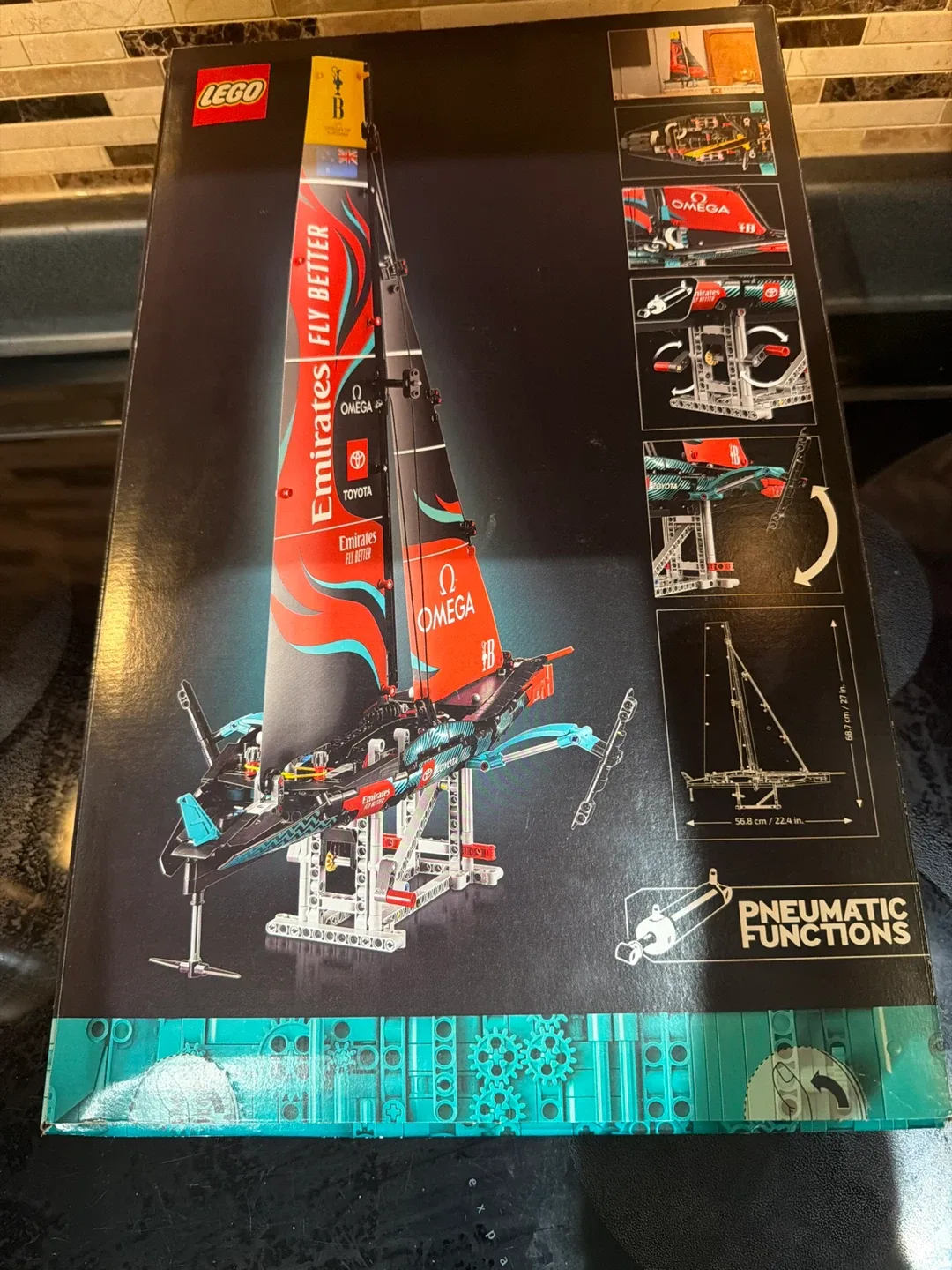 LEGO Technic Emirates Team New Zealand AC75 Yacht 42174 image indicator(3)