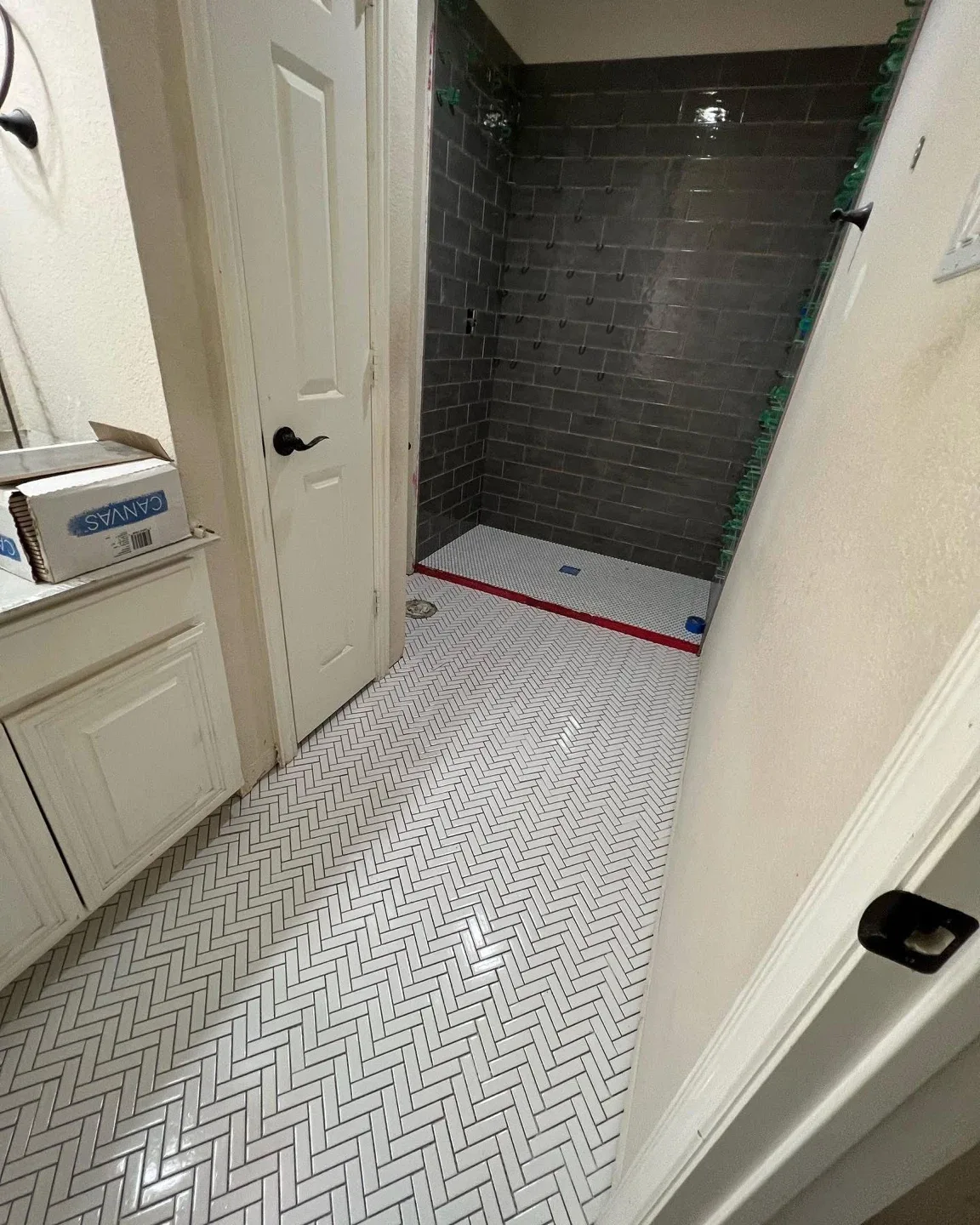 Tiles installation & renovation image indicator(3)
