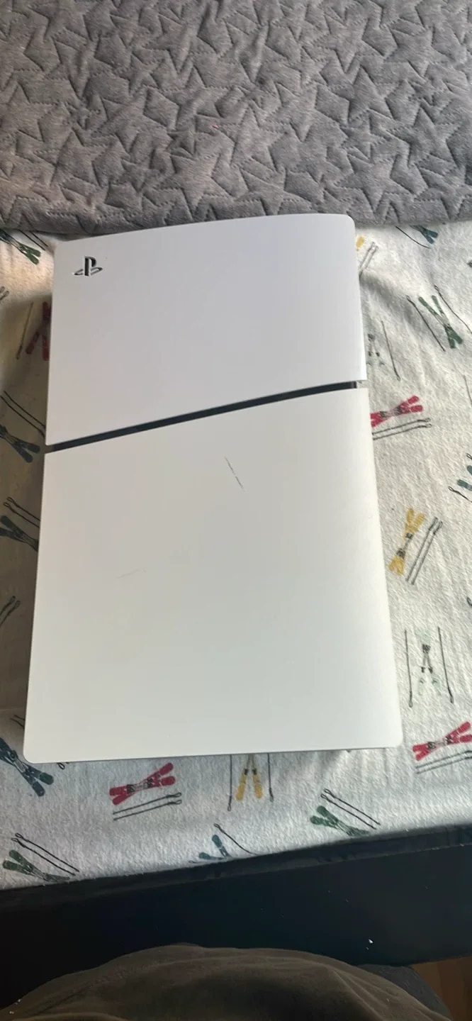 PlayStation 5 (PS5) Console - White image indicator(2)