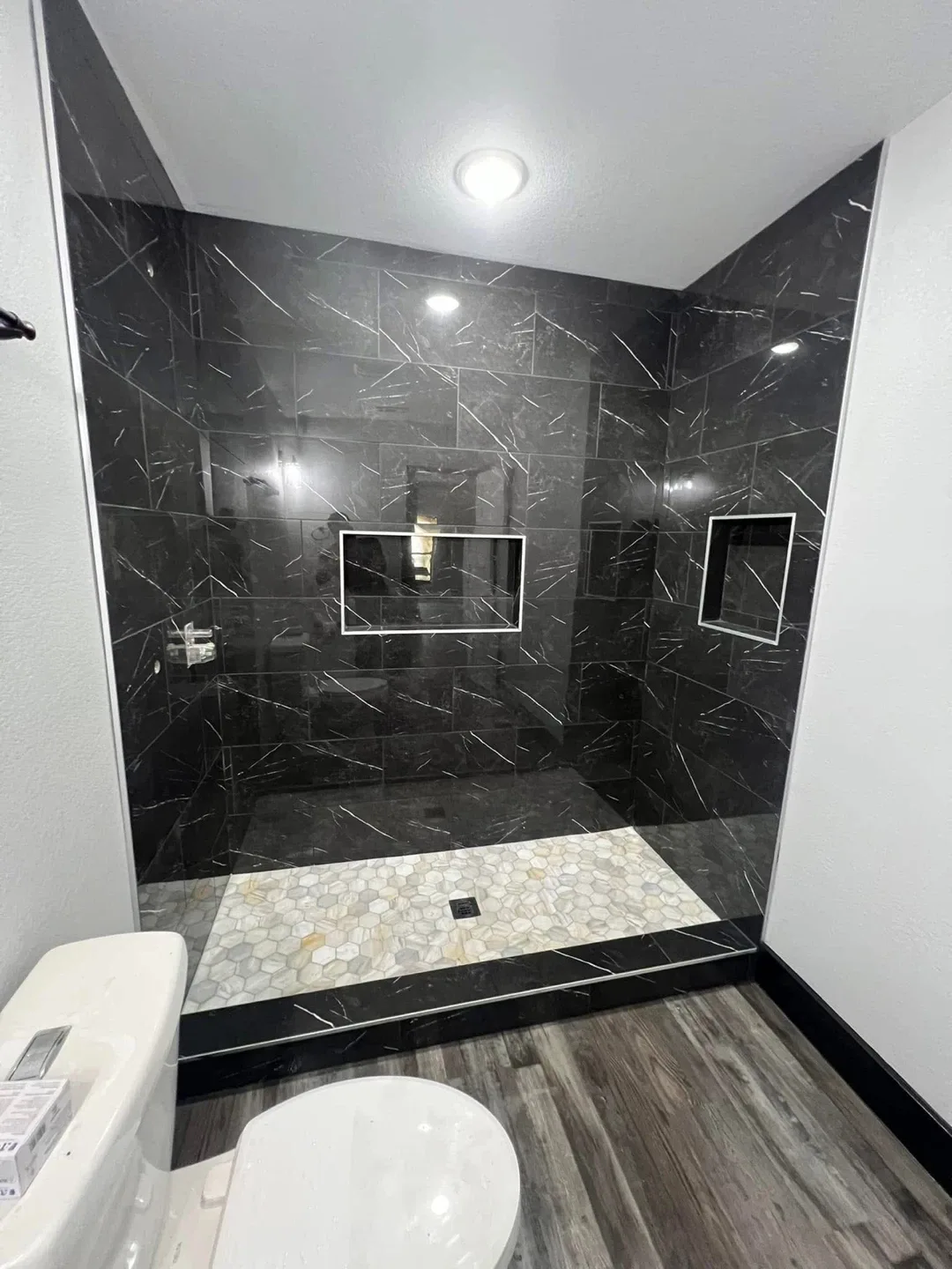 Tiles installation & renovation image indicator(4)