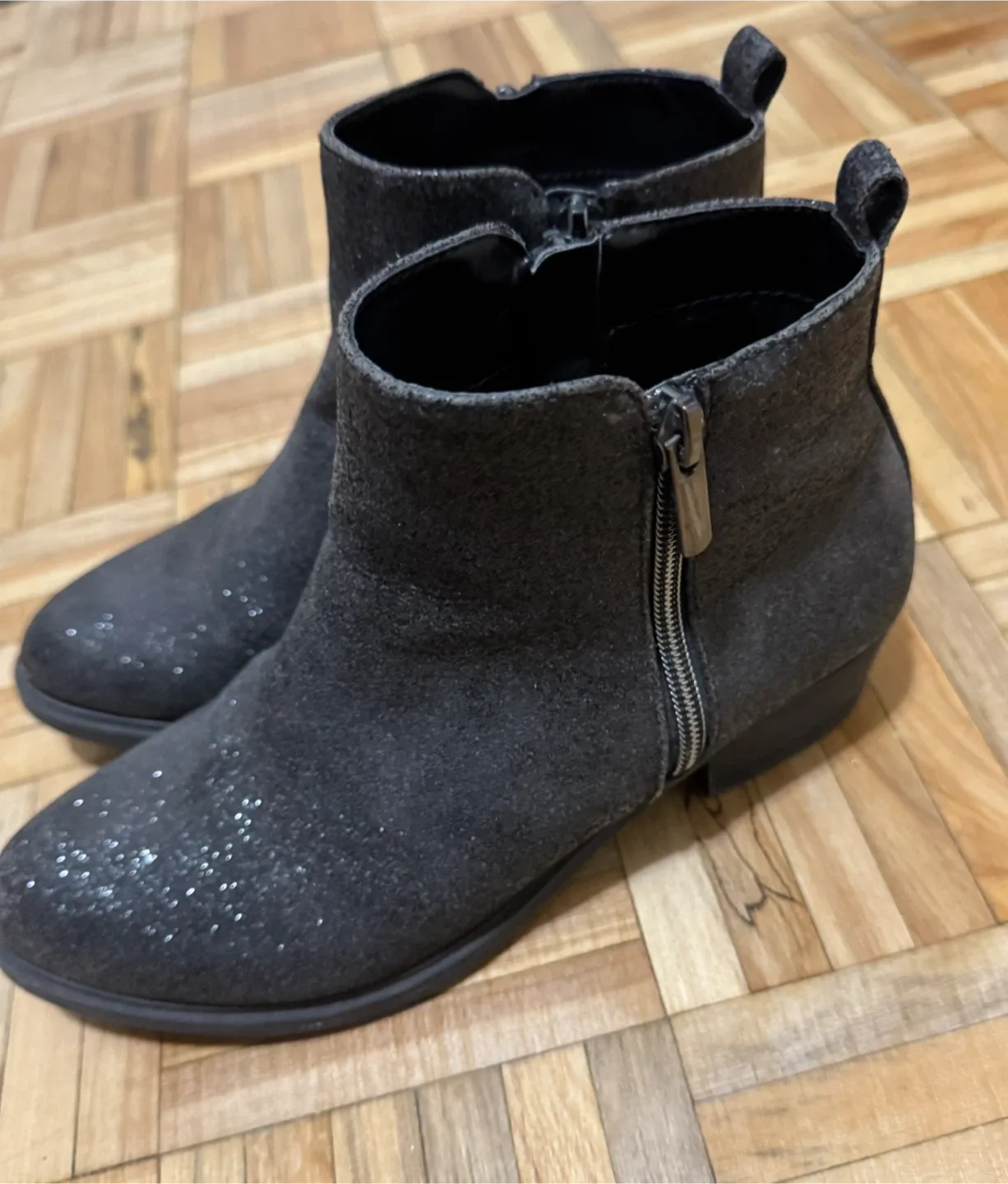 Blondo Black Ankle Boots, Size 4 image indicator(2)