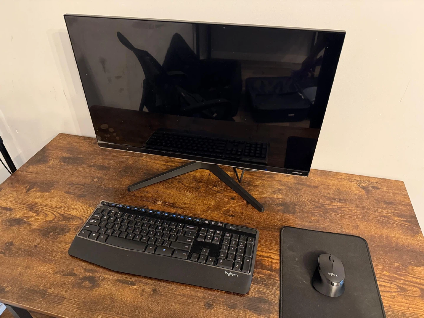 Samsung Monitor & Logitech Keyboard/Mouse - photo 2