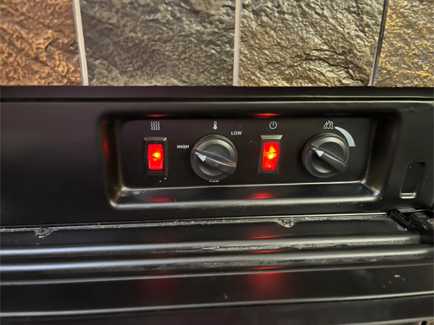 Electric Fireplace with Remote image indicator(7)