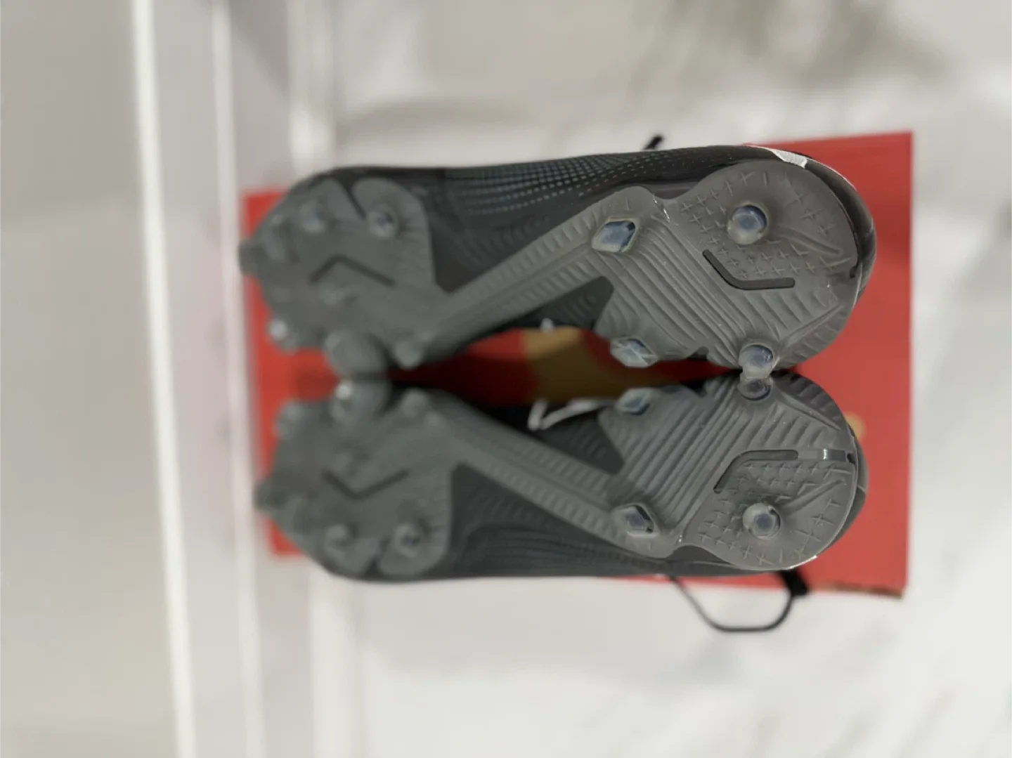 P Puma Future 7 Match FG/AG Soccer Cleats - Black/White image indicator(4)