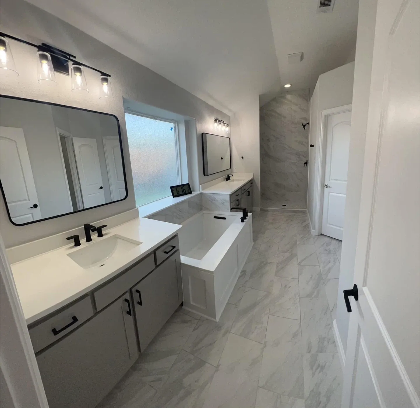 Tiles installation & renovation image indicator(3)