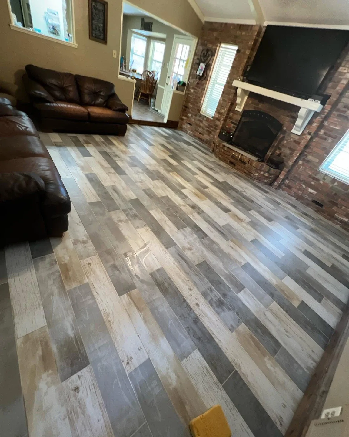 Tiles installation & renovation image indicator(2)