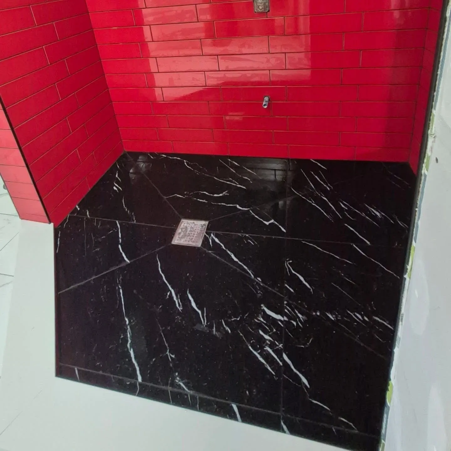 Tiles installation & renovation image indicator(6)