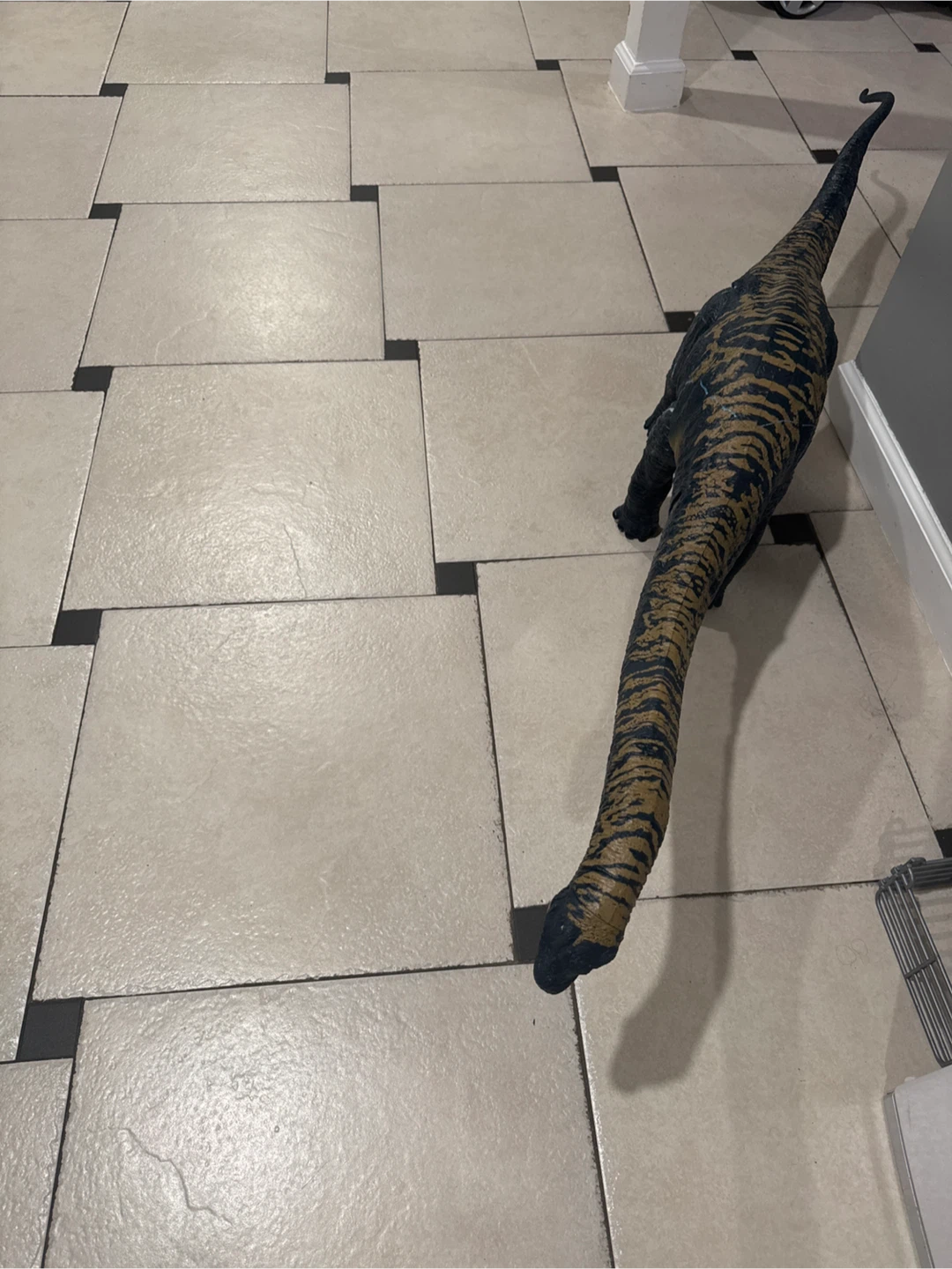 Large Dinosaur Figure - photo 2