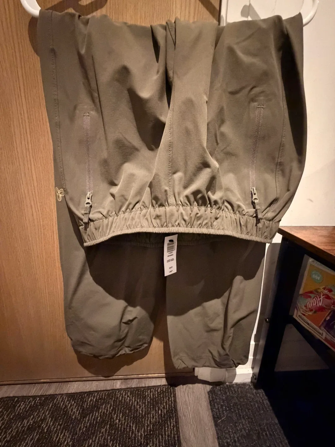 Aritzia Golden Degree Pants XS and Small image indicator(3)