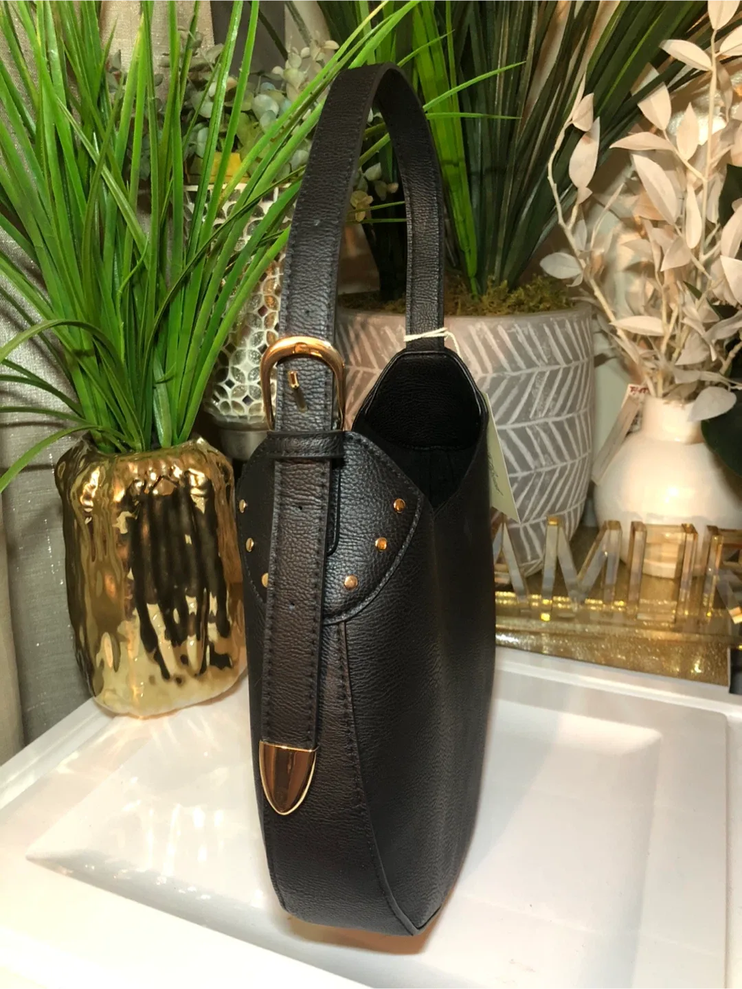 Universal Thread Black Hobo Bag image indicator(3)