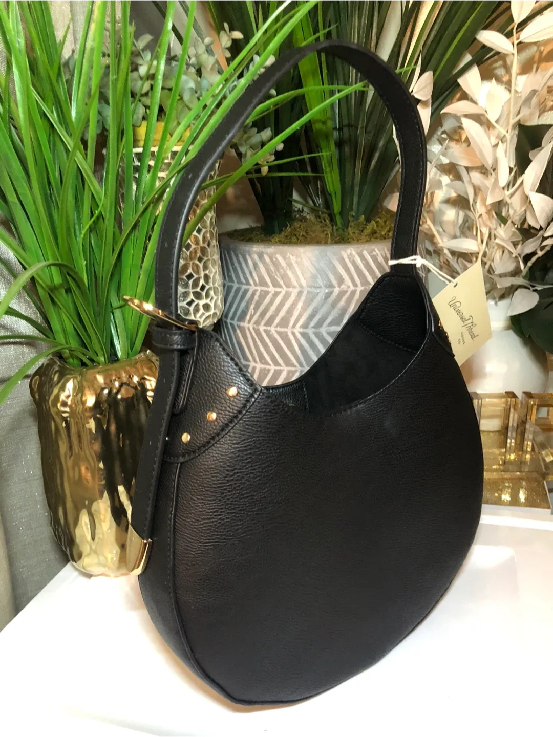 Universal Thread Black Hobo Bag image indicator(2)