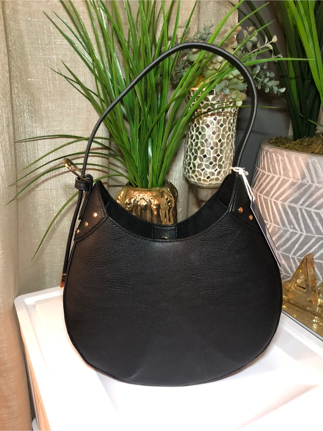 Universal Thread Black Hobo Bag image indicator(5)