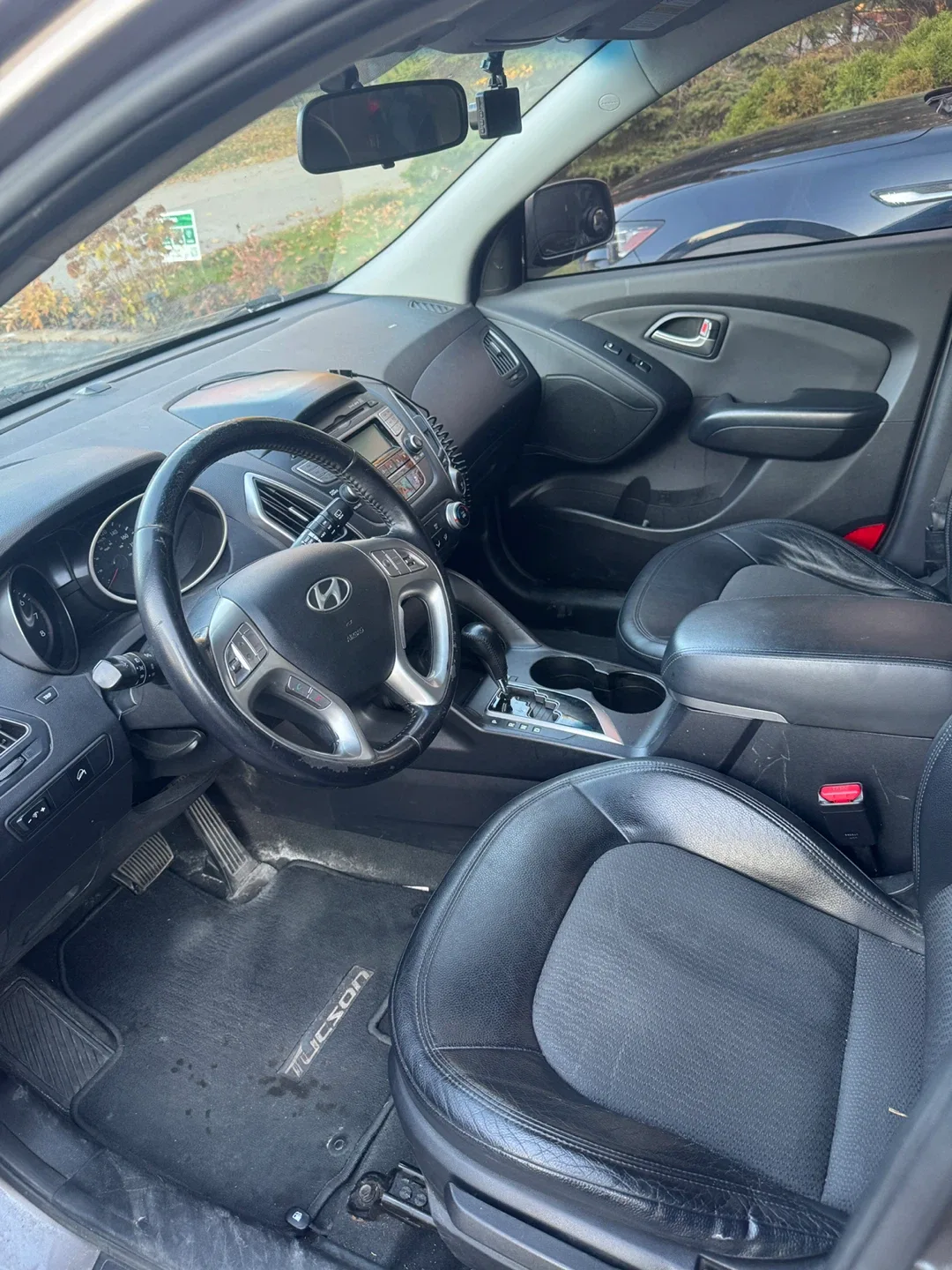 2012 Hyundai Tucson OBO AS IS image indicator(6)