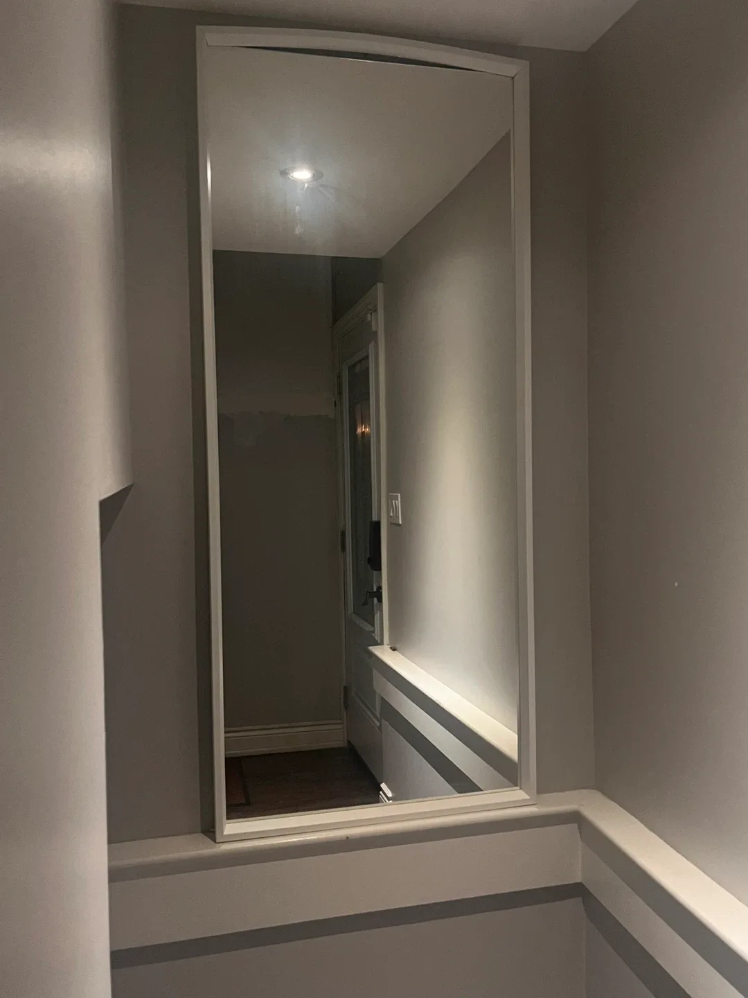 Wall Mirror - Interior Item 🥕