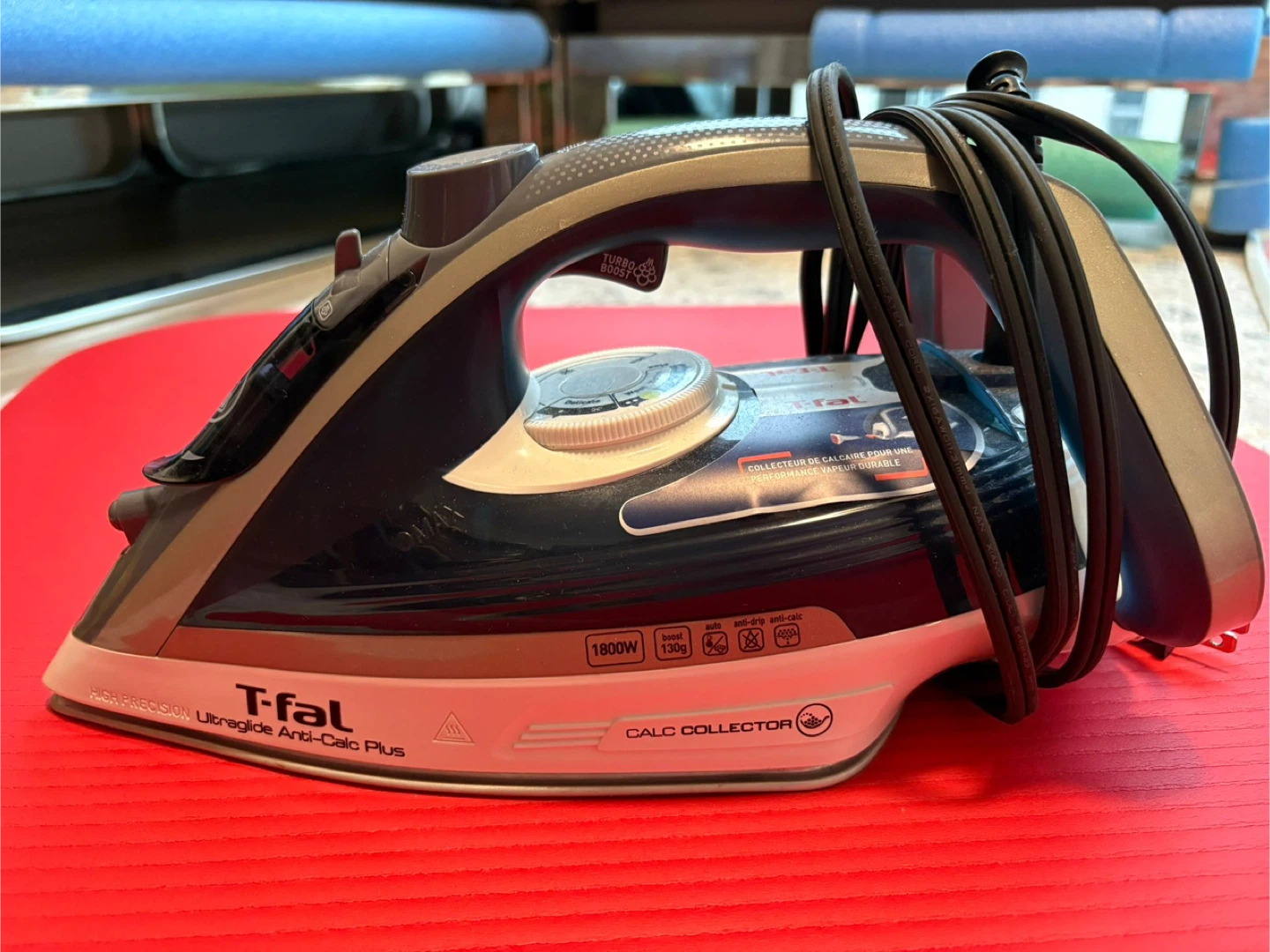 T-fal Ultraglide Anti-Calc Plus Iron - 1800W