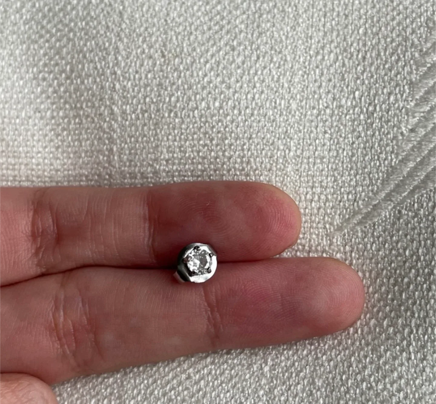 Stud Earring white gold coated image indicator(2)