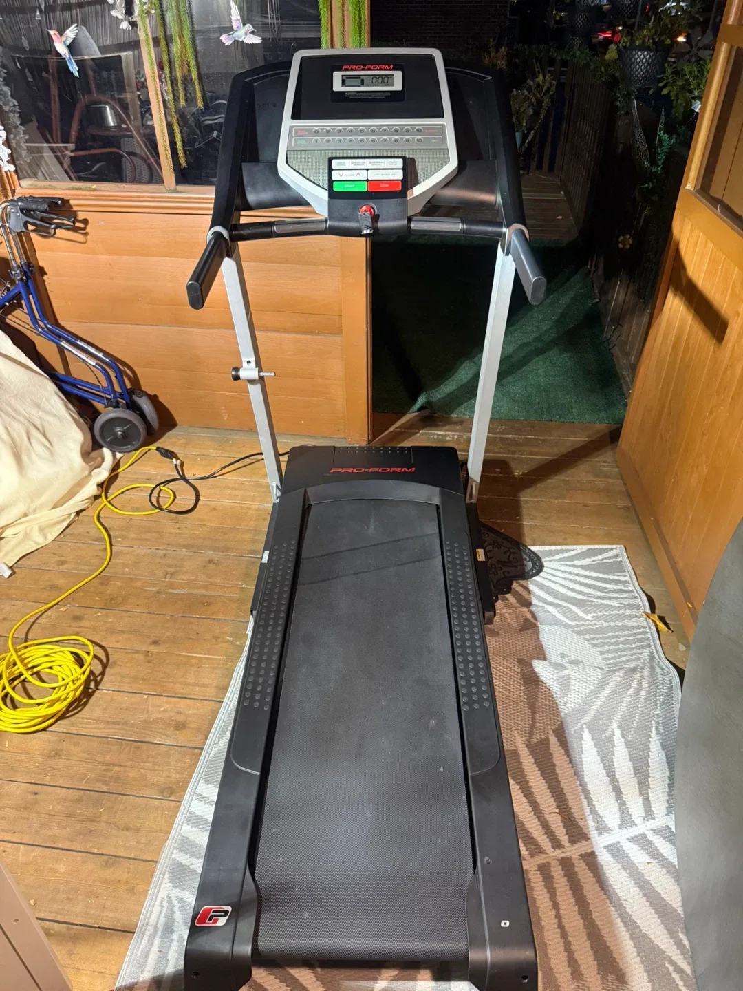 ProForm Electric Treadmill – Excellent Condition