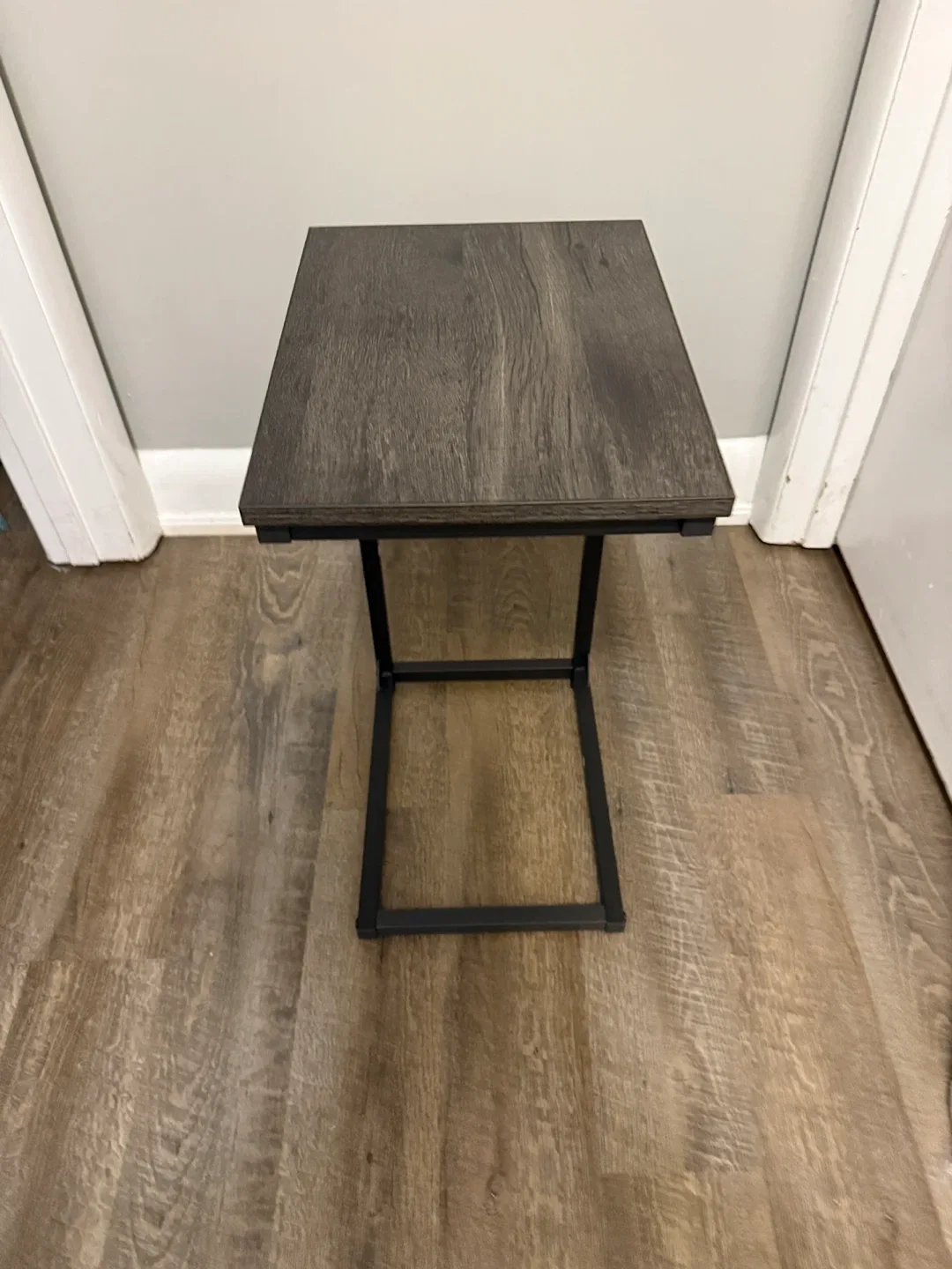 C-Shaped End Table - Dark Wood & Black Metal image indicator(3)