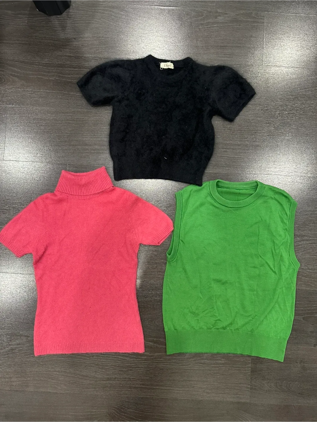 Sweater Bundle Size XS image indicator(2)