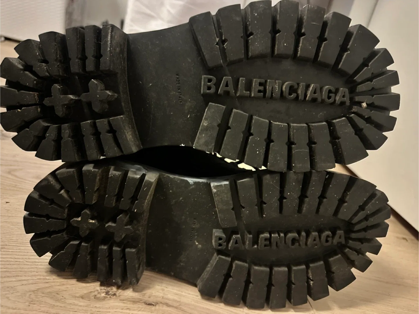 strike boots image indicator(6)