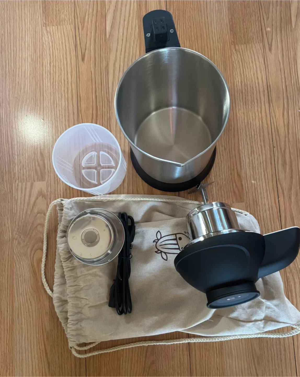 Almond Cow Plant-Based Milk Maker image indicator(5)