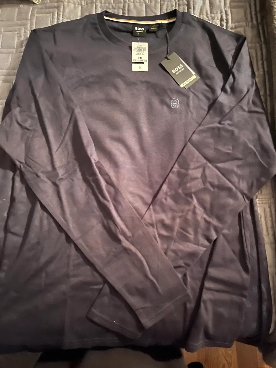 New Hugo Boss Homewear Set - Size L image indicator(3)