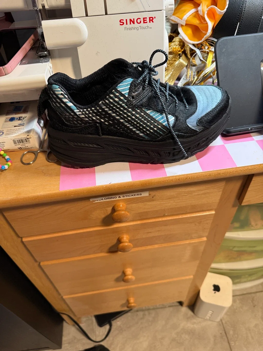 Ugg Black & Blue Sneakers - Women's Size 6 image indicator(6)