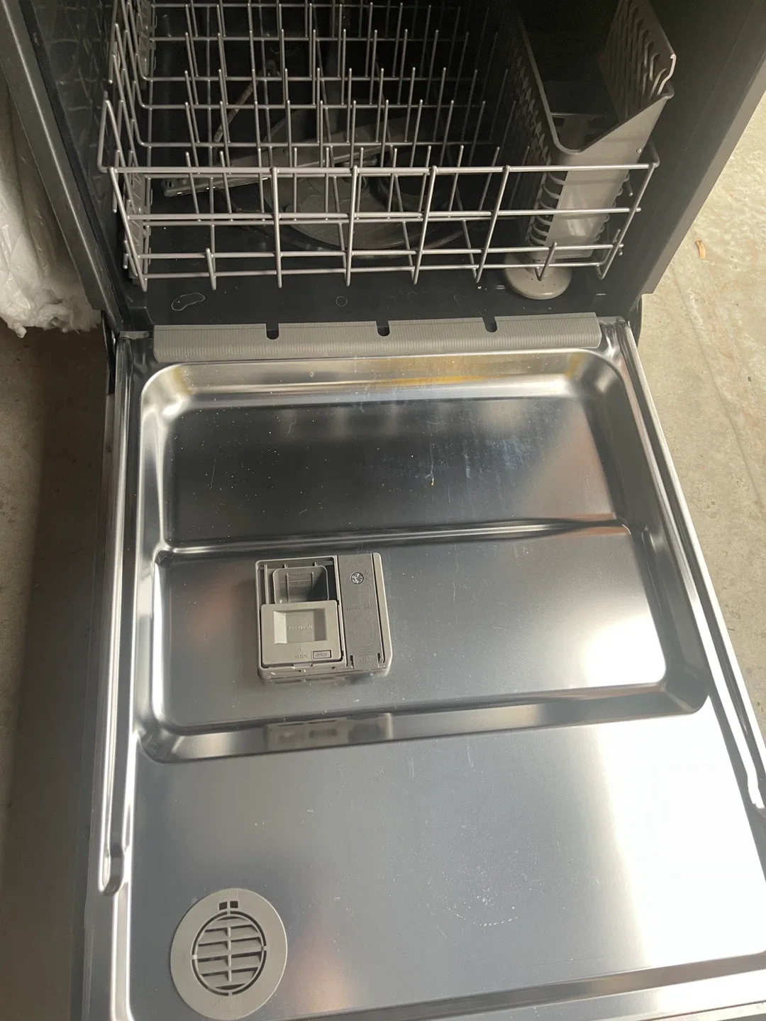 Whirlpool Dishwasher - Stainless Steel Finish🥕 image indicator(6)