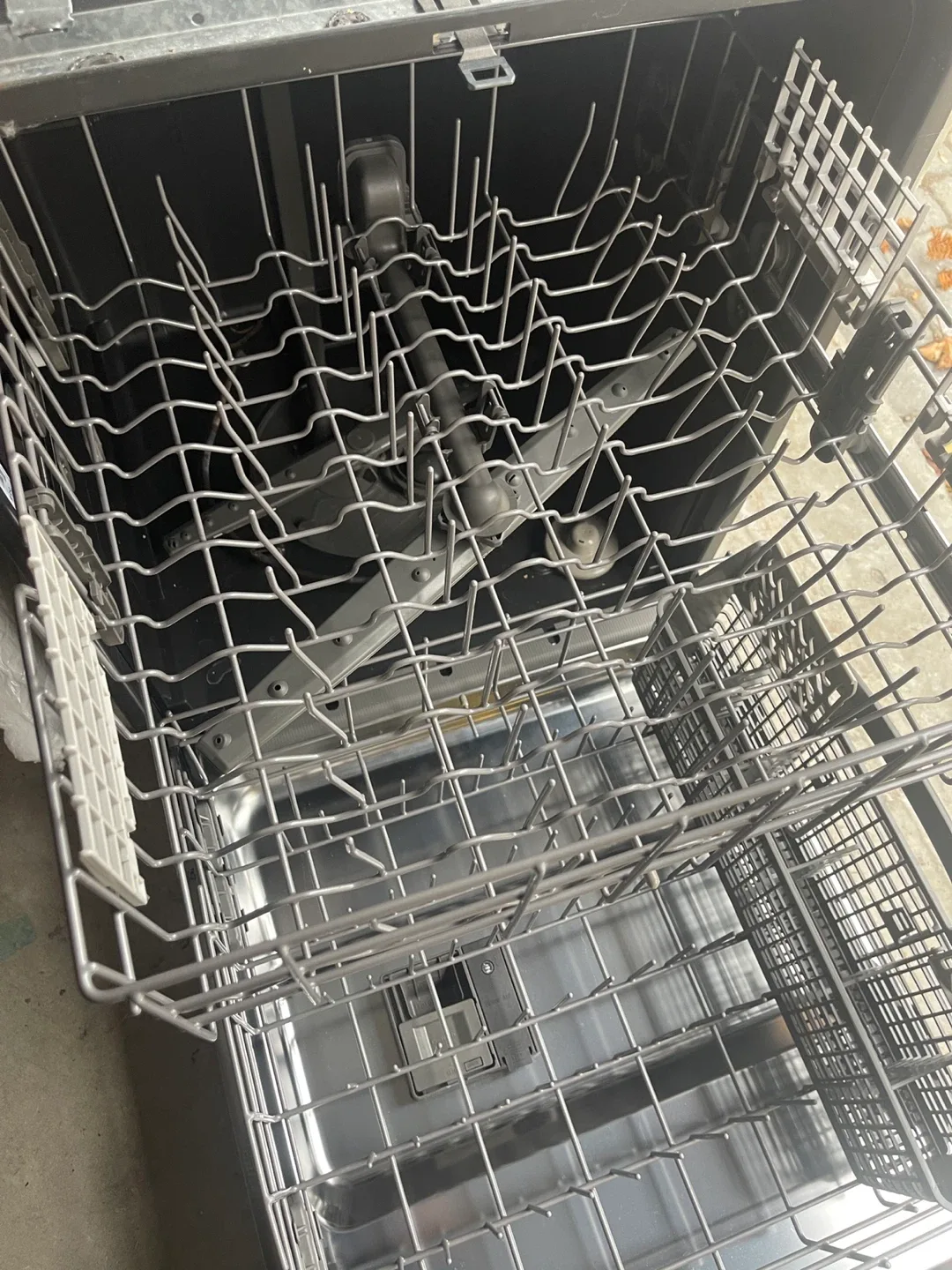 Whirlpool Dishwasher - Stainless Steel Finish🥕 image indicator(3)