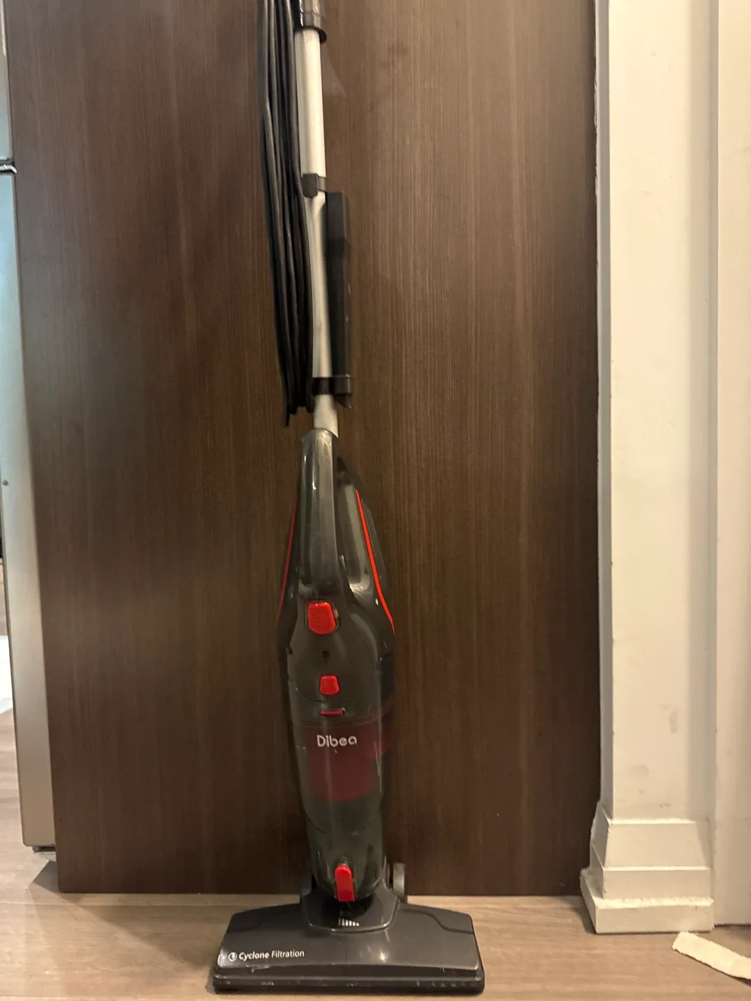 DIBEA Cordless Stick Vacuum Cleaner thumbnail