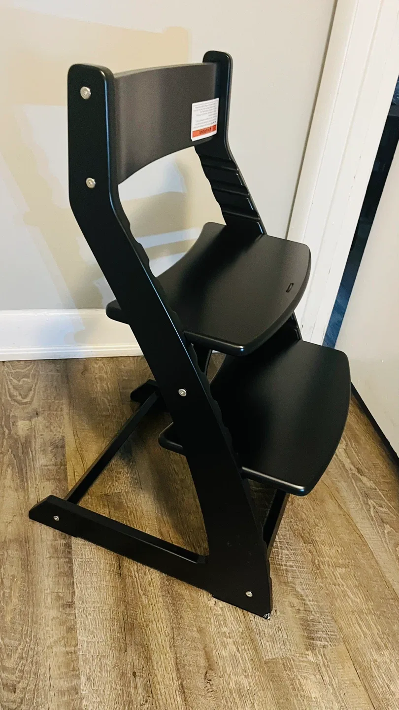 Fornel Adjustable Wooden High Chair - Black image indicator(9)