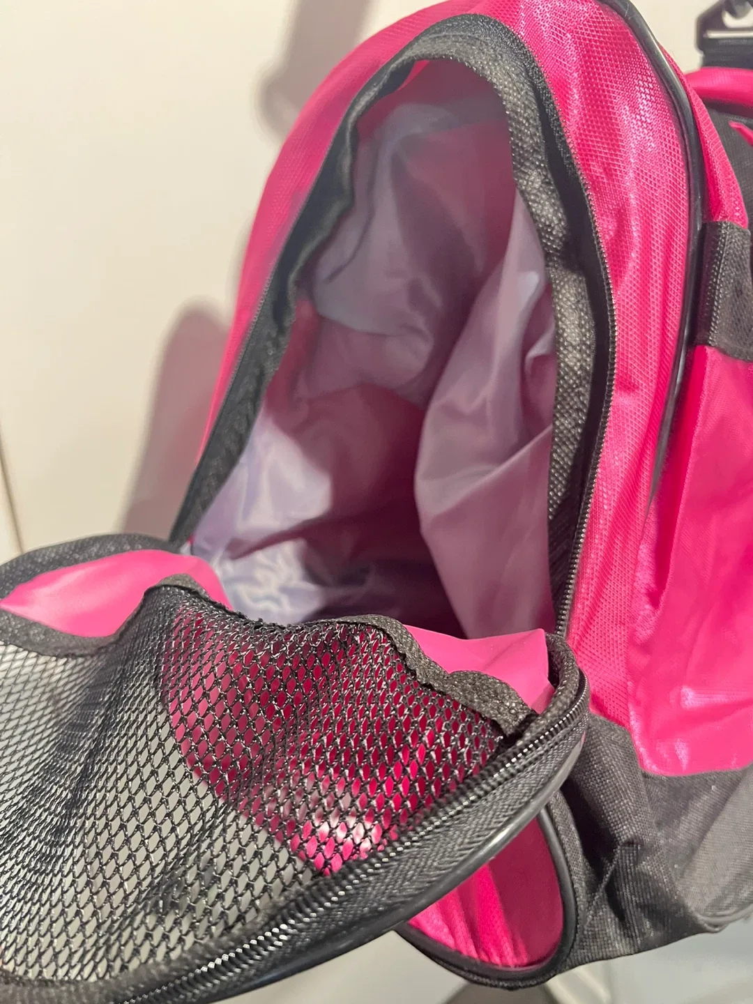 Brand New Adidas Pink Gym Bag image indicator(2)