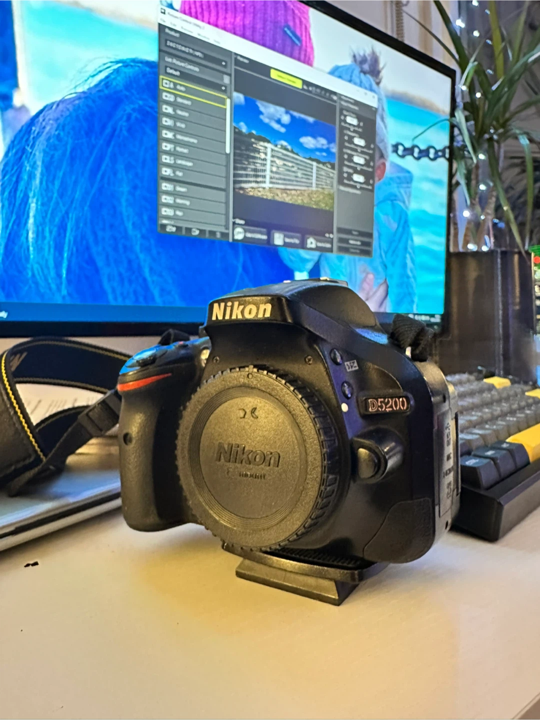 Nikon D5200 DSLR Camera