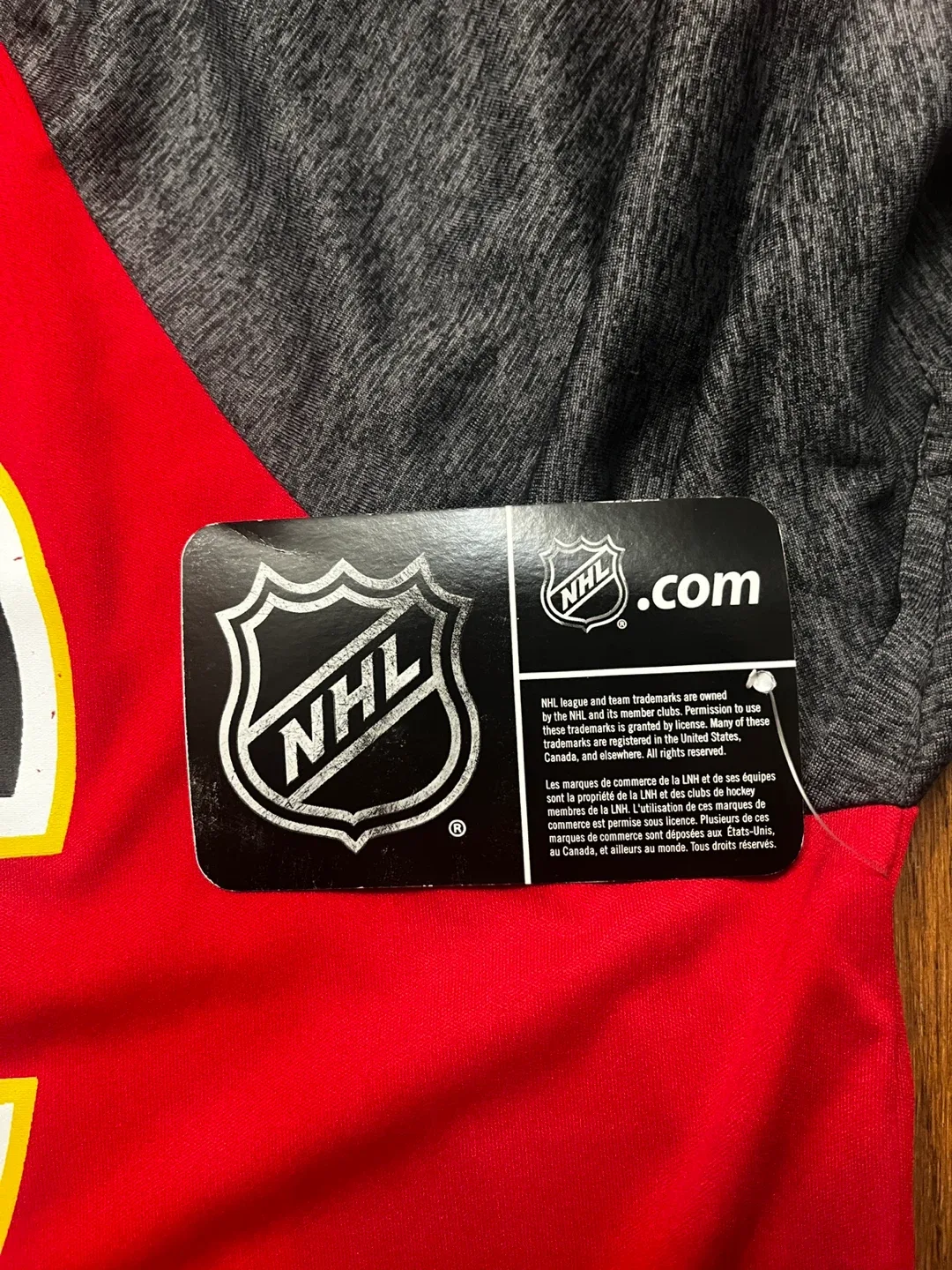 New NHL Calgary Flames T-Shirt - Size M image indicator(3)