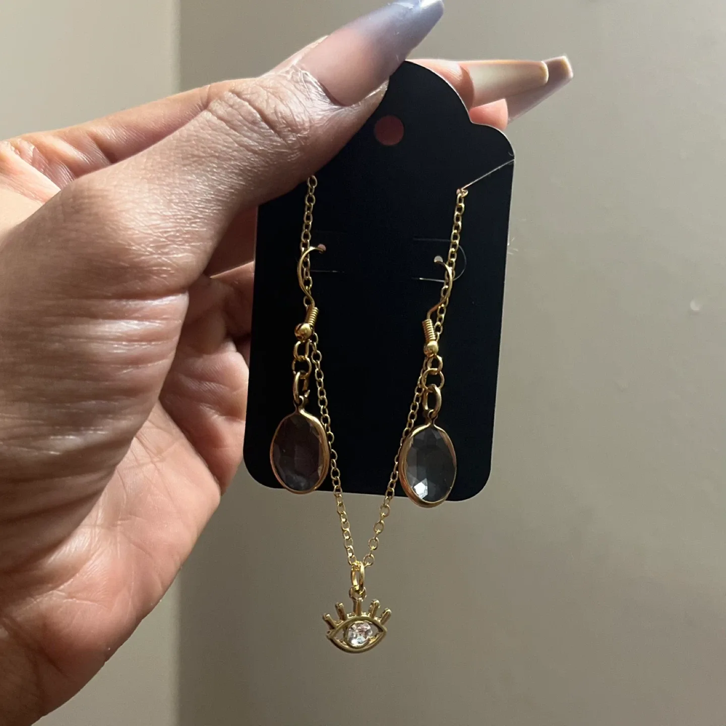 14k Gold Evil Eye Jewelry Set (White) image indicator(4)