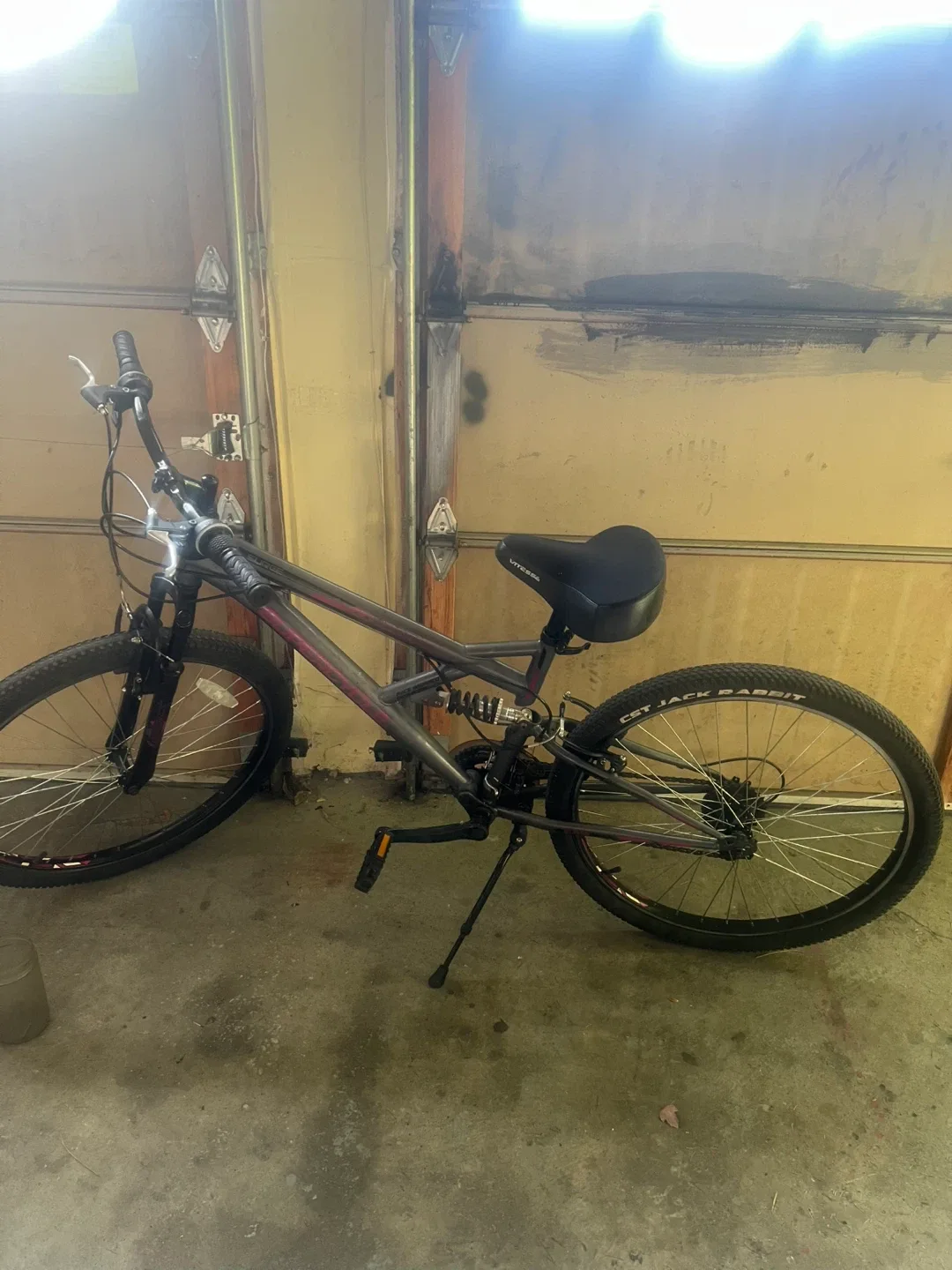 27.5 dual shock Supercycle Surge Mountain Bike image indicator(4)