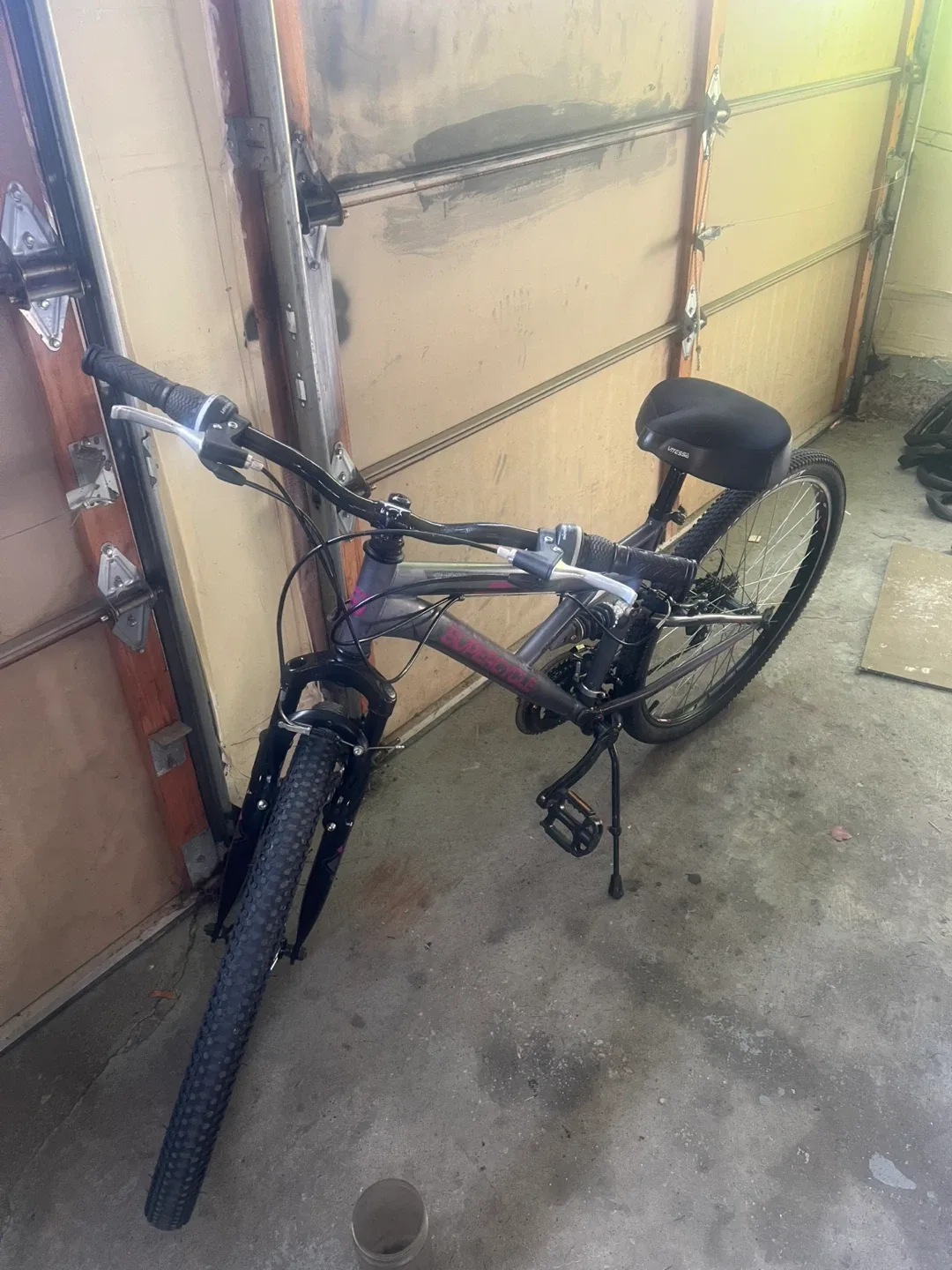 27.5 dual shock Supercycle Surge Mountain Bike image indicator(5)