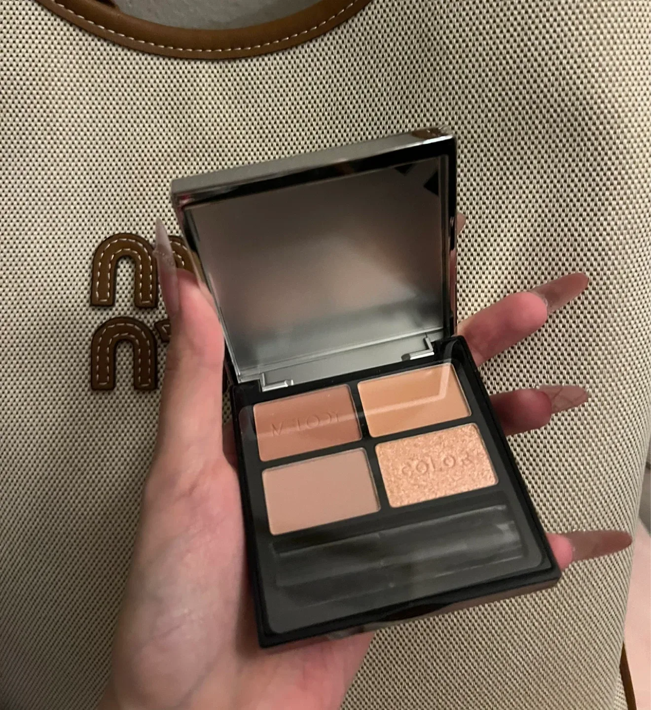 eyeshadow palette thumbnail