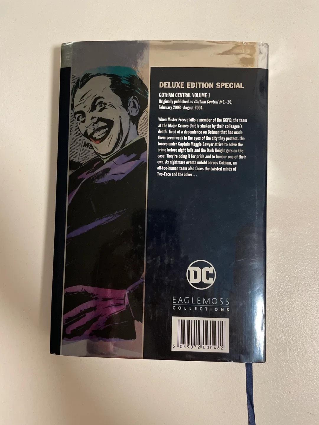 Gotham Central Volume 1 Graphic Novel image indicator(2)