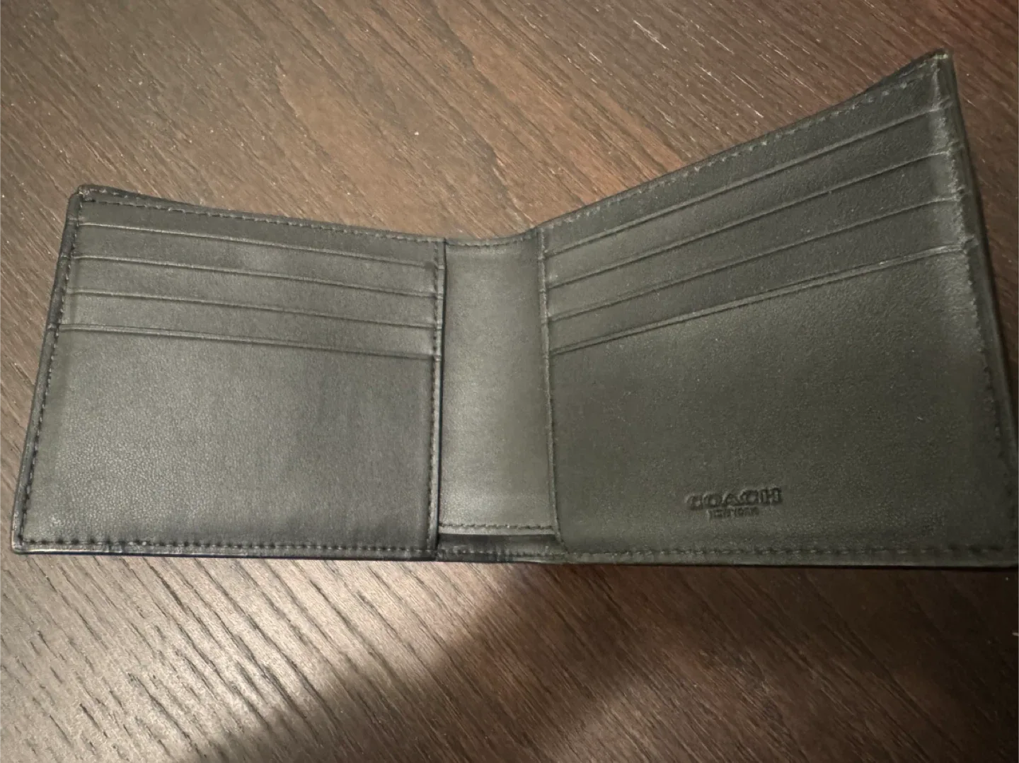 Coach Wallet image indicator(3)