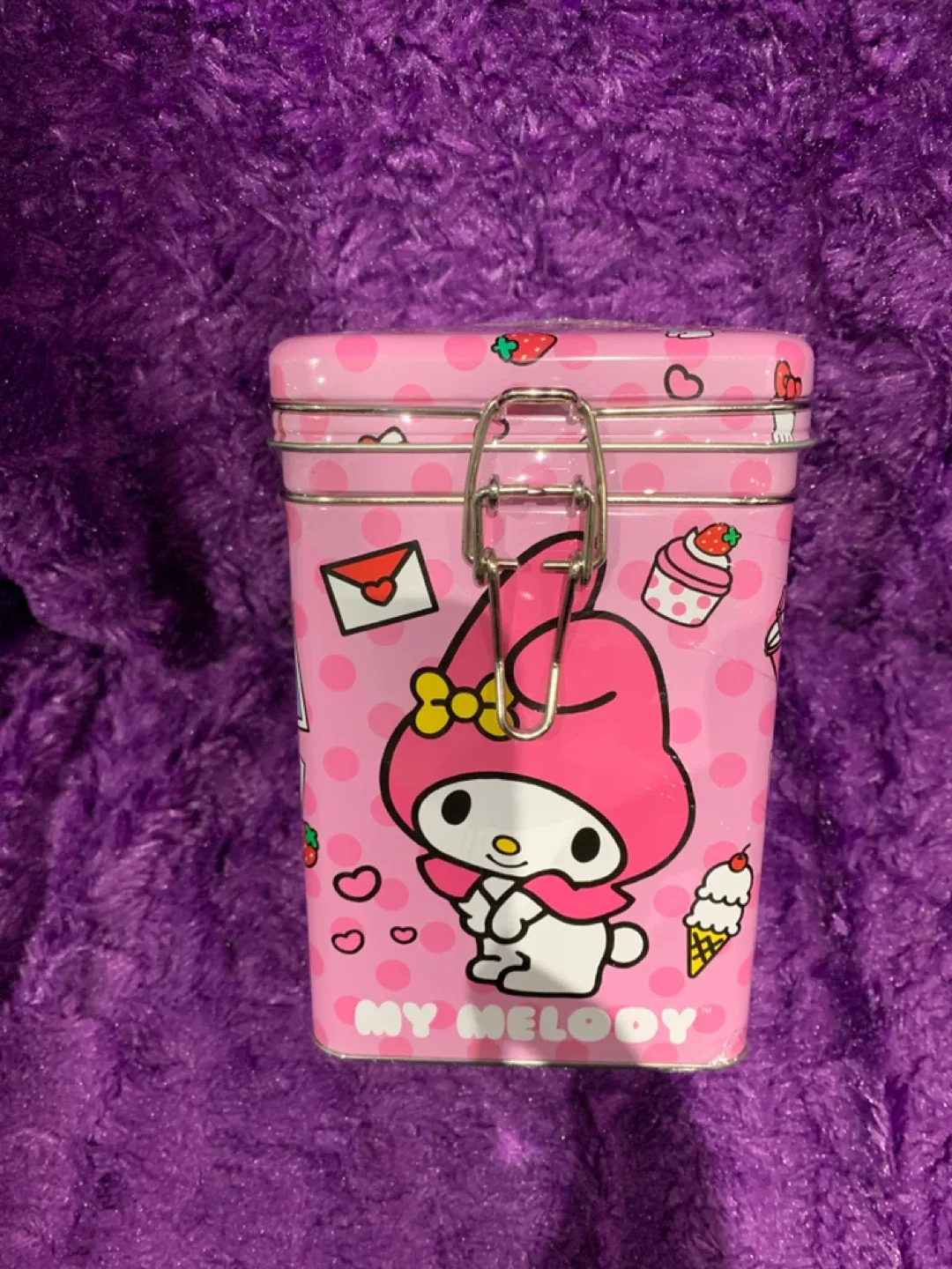 Hello Kitty & Friends Metal Tin thumbnail
