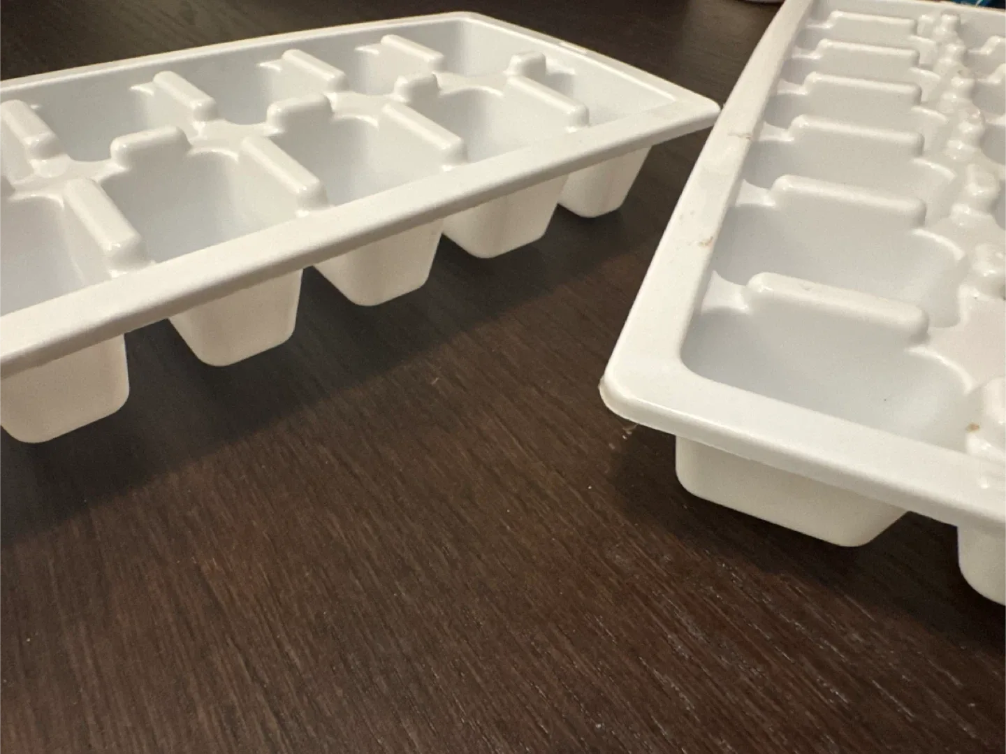 Two White Plastic Ice Cube Trays image indicator(2)