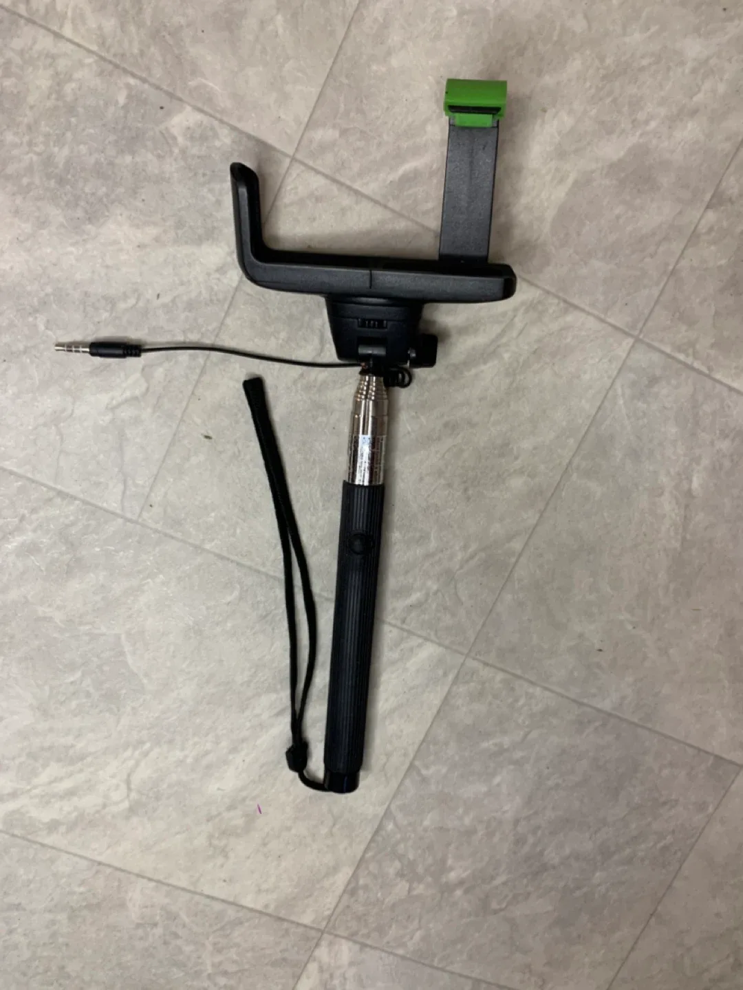 Extendable Selfie Stick - electronics image indicator(2)