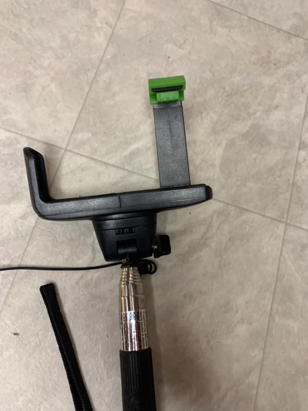 Extendable Selfie Stick - electronics image indicator(3)