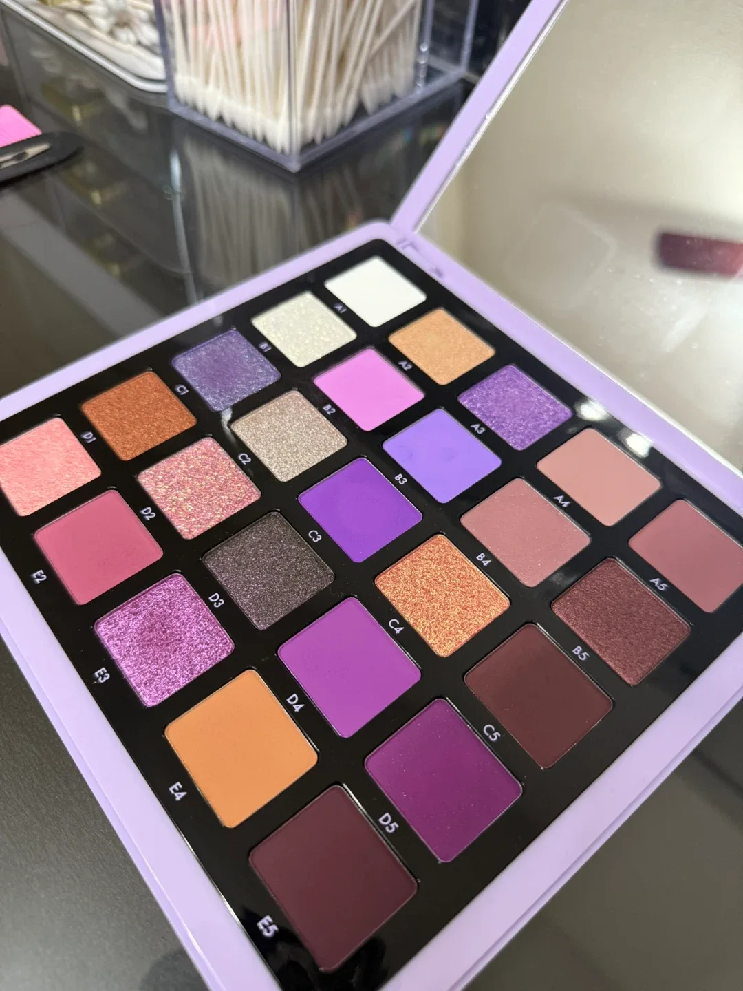 Anastasia Beverly Hills Norvina Eyeshadow Palette image indicator(2)