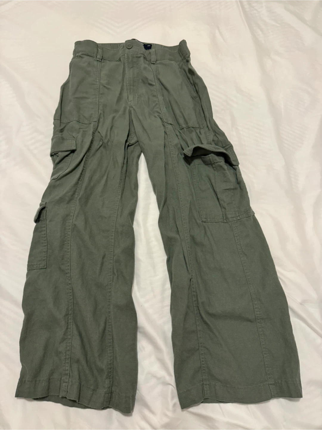 Hollister Ultra High-Rise Linen Cargo Pants - M