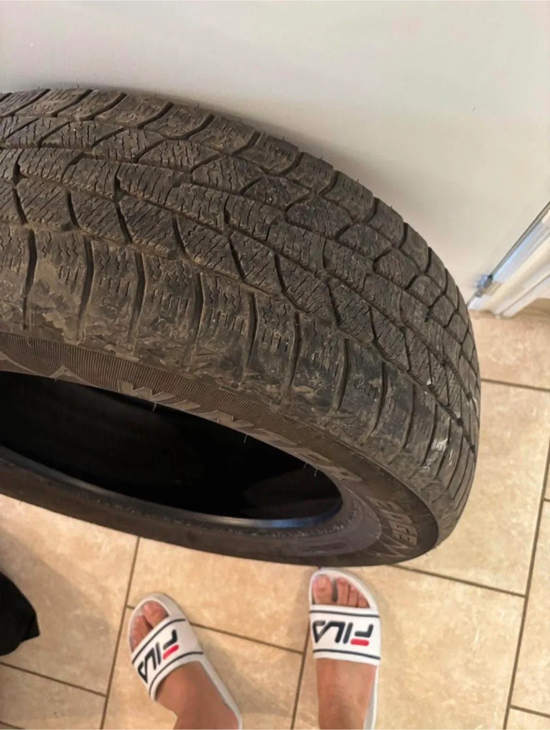 225/60R18 snow Tire image indicator(2)