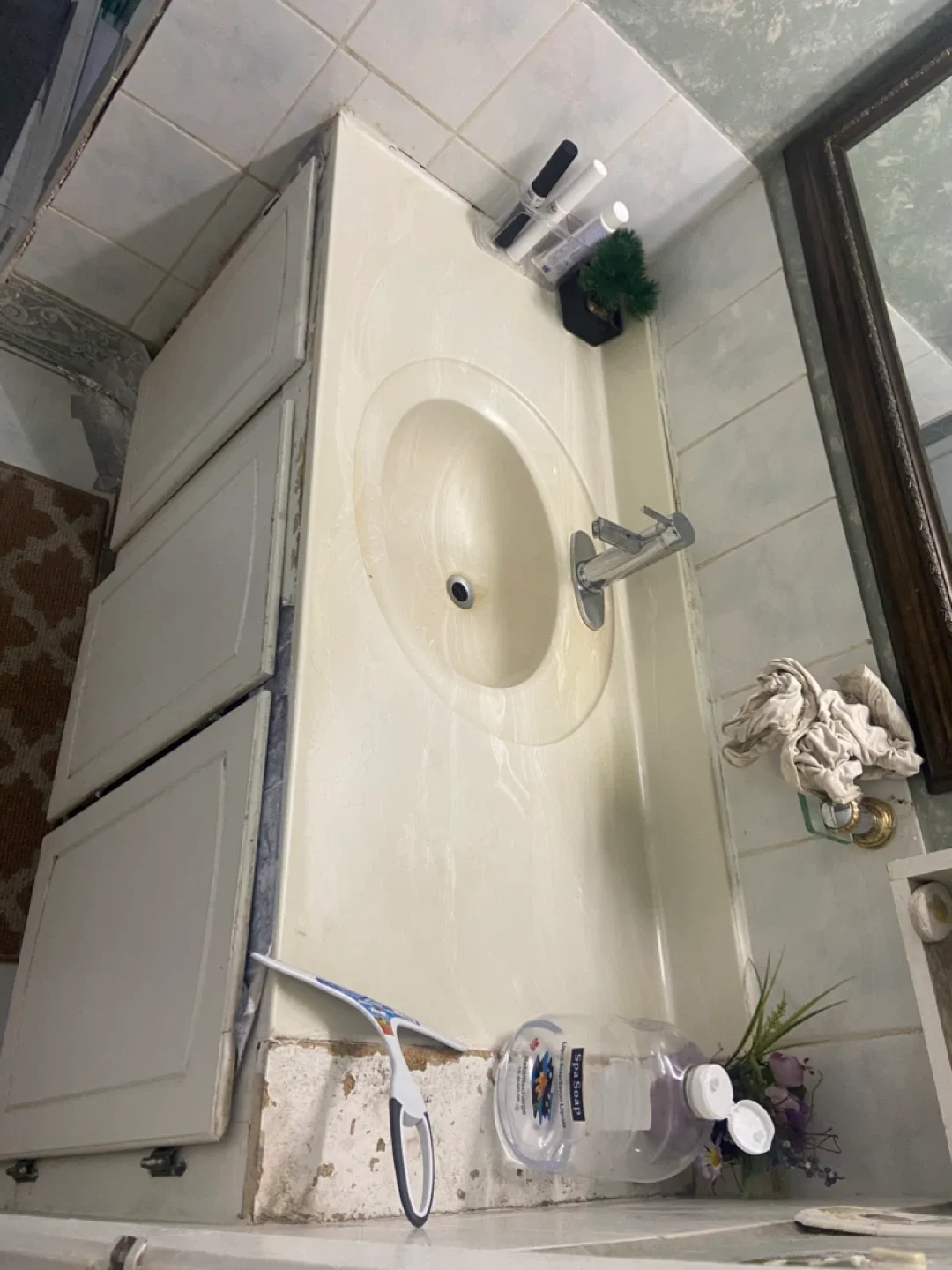 PRIVATE ROOM AVAILABLE image indicator(6)