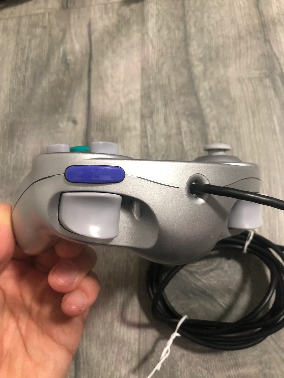 Silver gamecube controller 🥕 image indicator(5)
